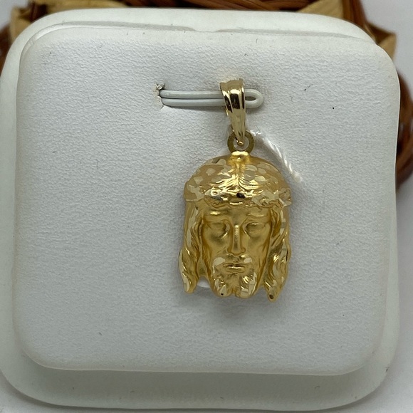 14K Yellow Gold Jesus Head Pendant - Picture 1 of 7